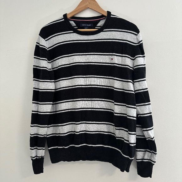 Tommy Hilfiger  Long Sleeve Crew Neck Sweater 100% Cotton Black and Gray Stripes - Picture 1 of 5
